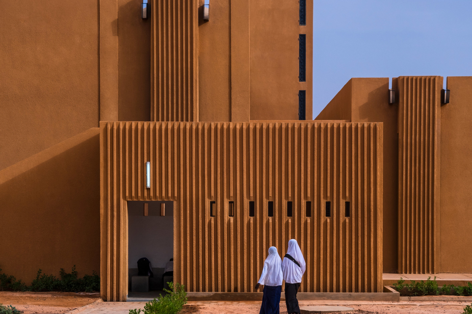 Top 10 Contemporary Mosques That Challenge Traditional Islamic